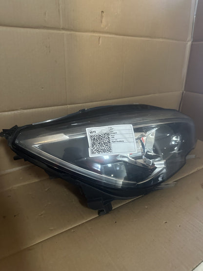 2017 Peugeot 308 II T9 Hatchback Right Headlight 01HCR