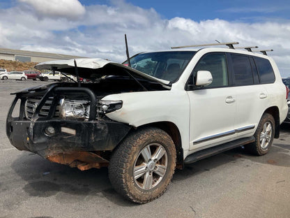 2014 Toyota Land Cruiser J200