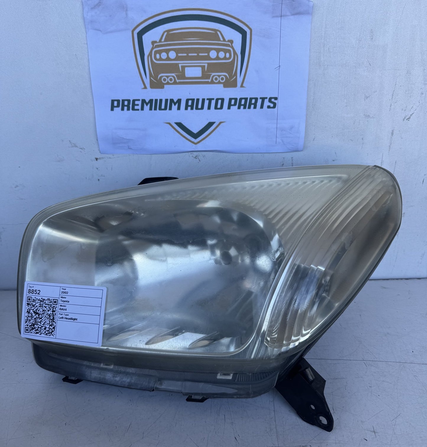 2002 Toyota RAV4 SUV Left Headlight