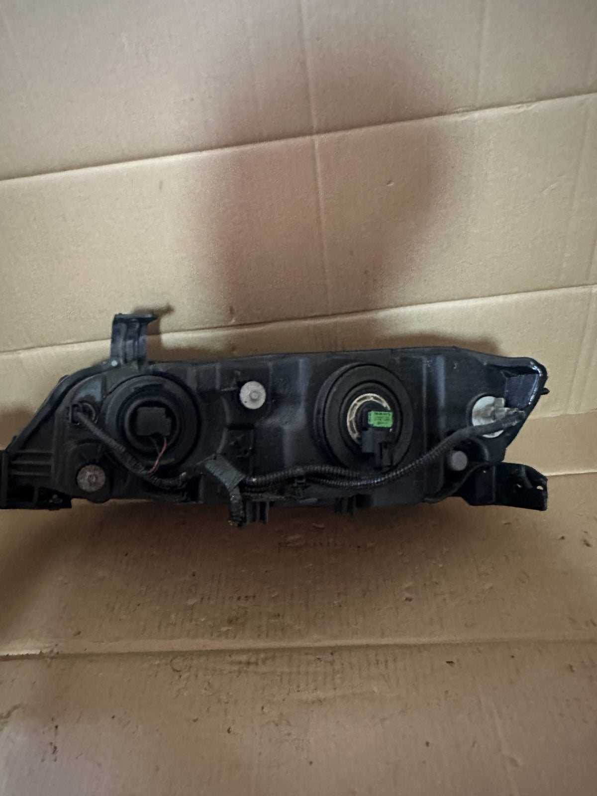 2004 Honda Odyssey - Right Headlight
