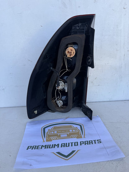 2007 Toyota Land Cruiser Station Wagon Right Taillight