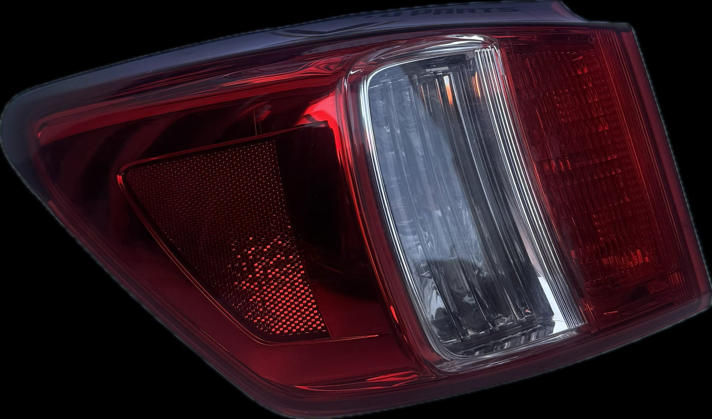 2010  E20 Left Taillight