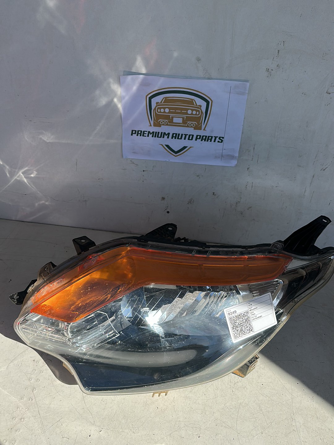 2018 Mitsubishi Triton Double Cab & Chassis Left Headlight