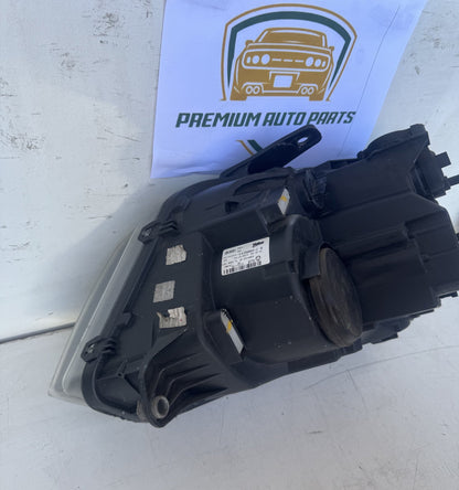 2016  2H Right Headlight