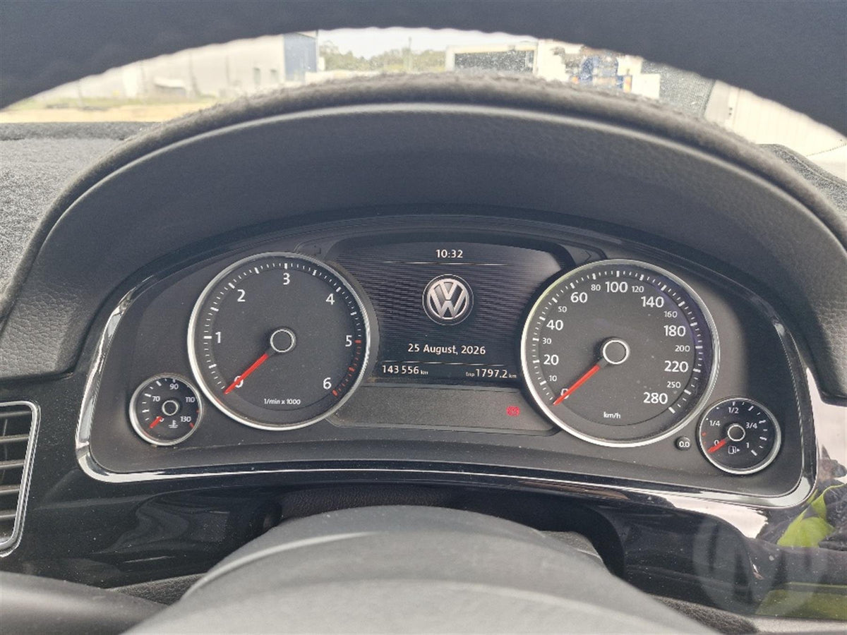 2015 Volkswagen Touareg MK2- 7P
