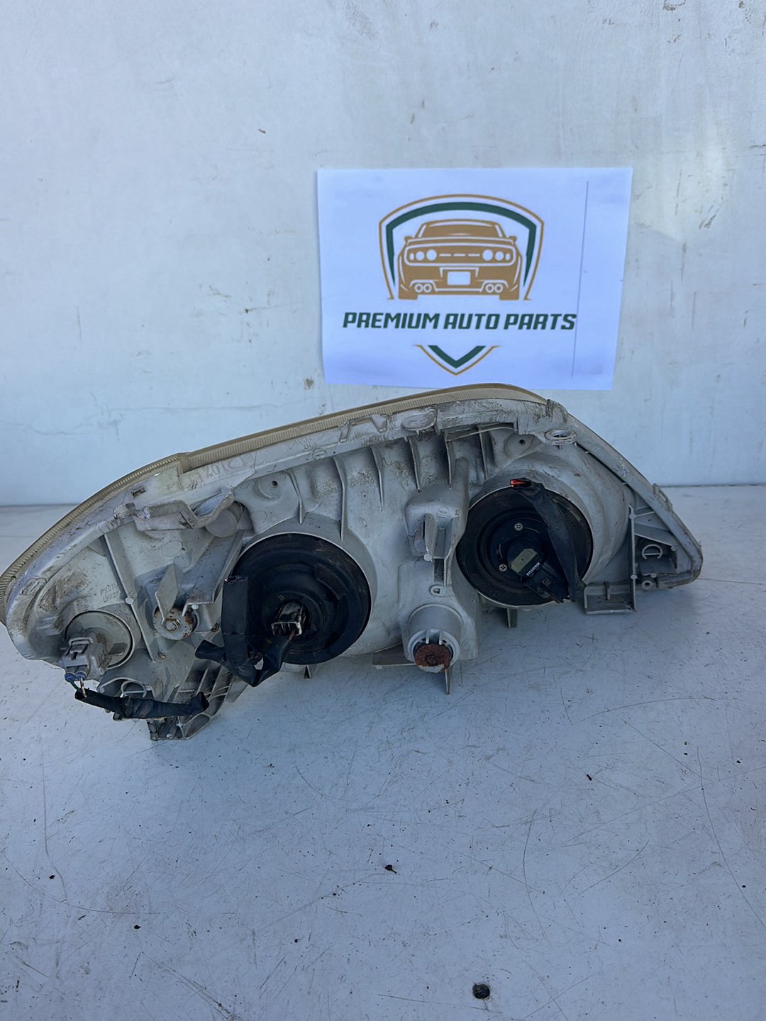 2002 Toyota Corolla E120 Sedan Left Headlight