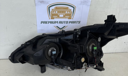 2014 Nissan Altima Right Headlight