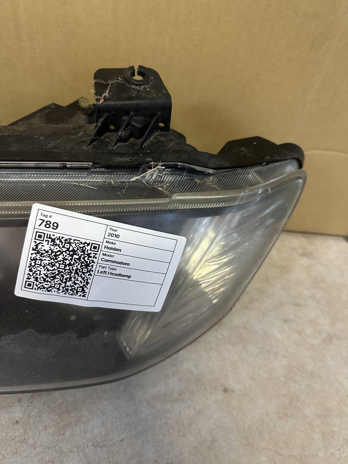 2010 Holden Commodore Commodore Left Headlight