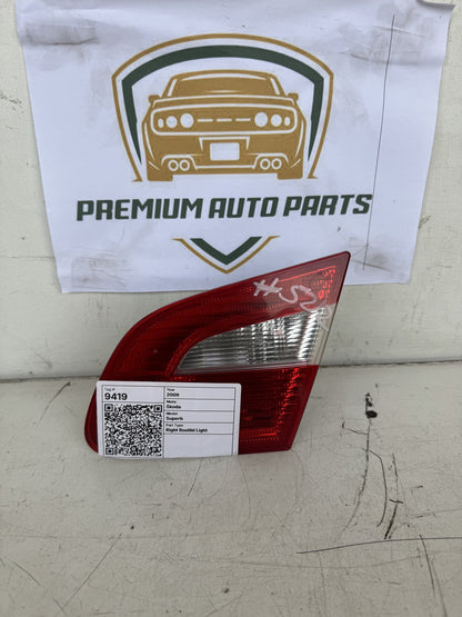 2009 Skoda Superb Sedan Right Bootlid Light