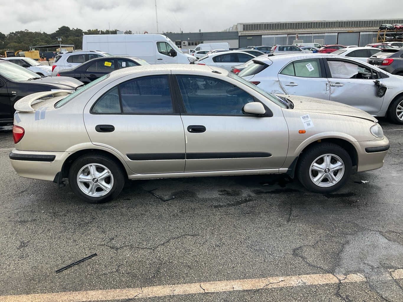 2002 Nissan Pulsar LX N16Sedan 
Nissan
Pulsar