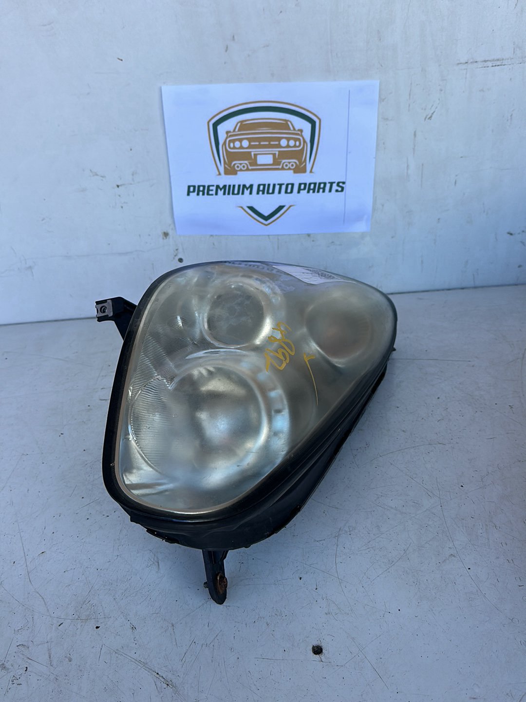 2007 Subaru B9 Tribeca SUV Right Headlight