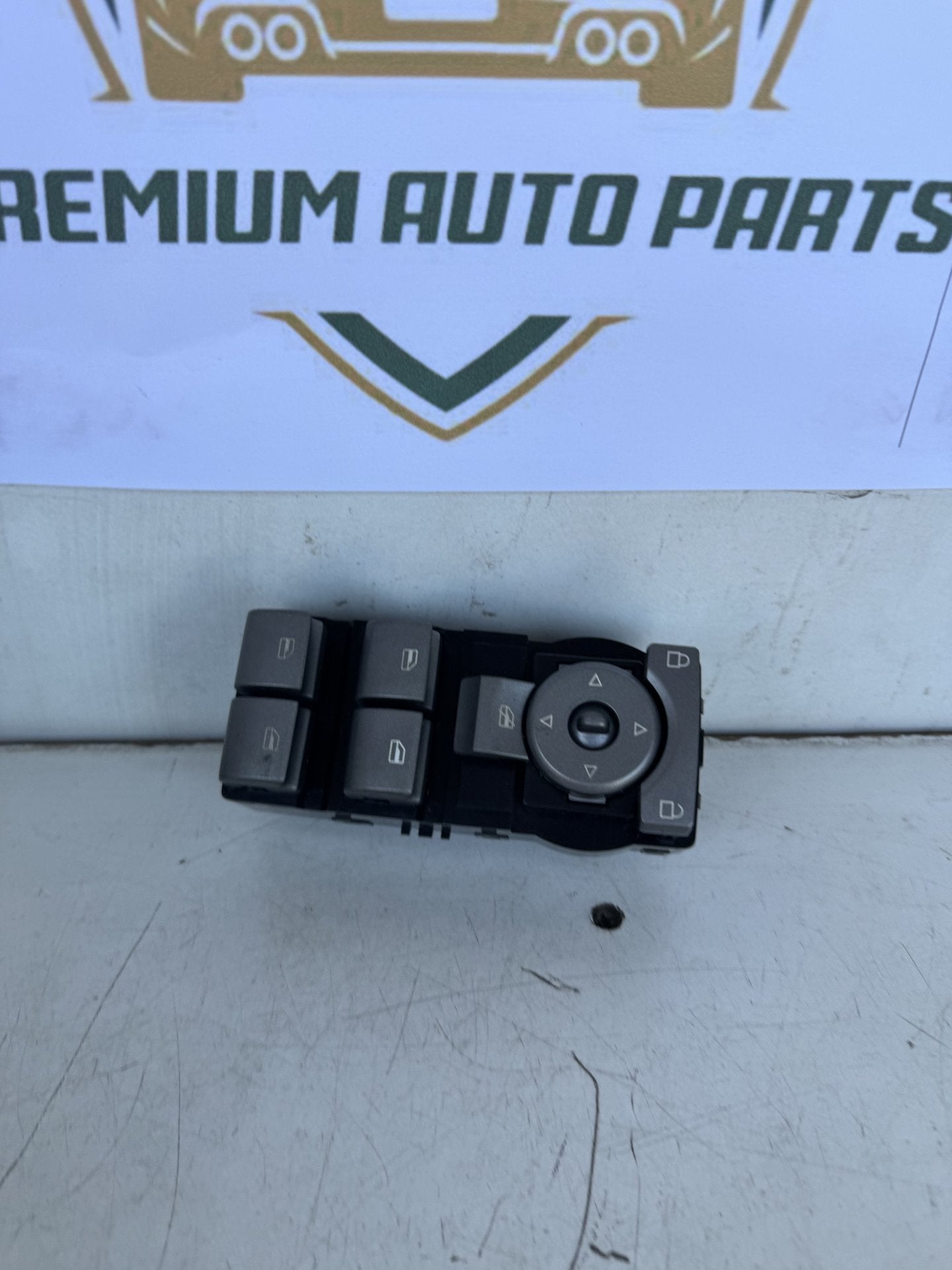 2002 Holden Statesman WH Sedan Master Power Window Switch
