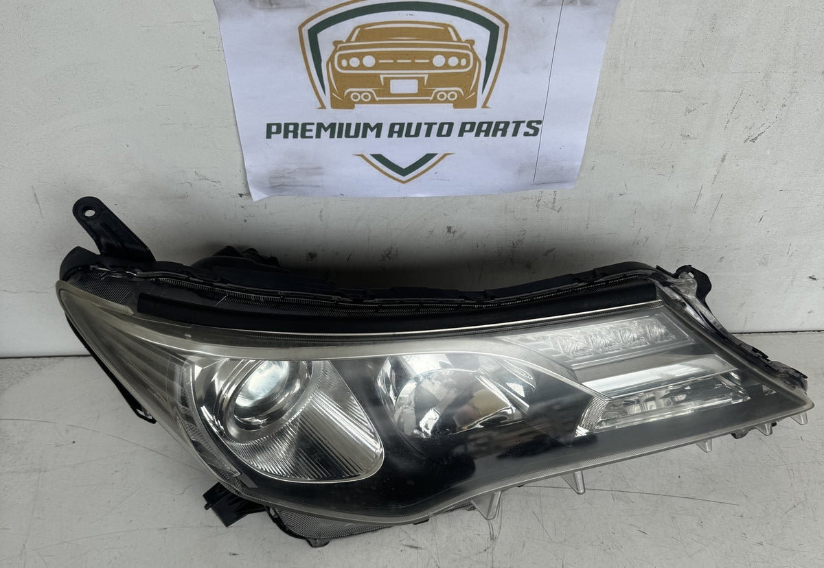 2016 Toyota RAV4 SUV Right Headlight STANLEY W0836
