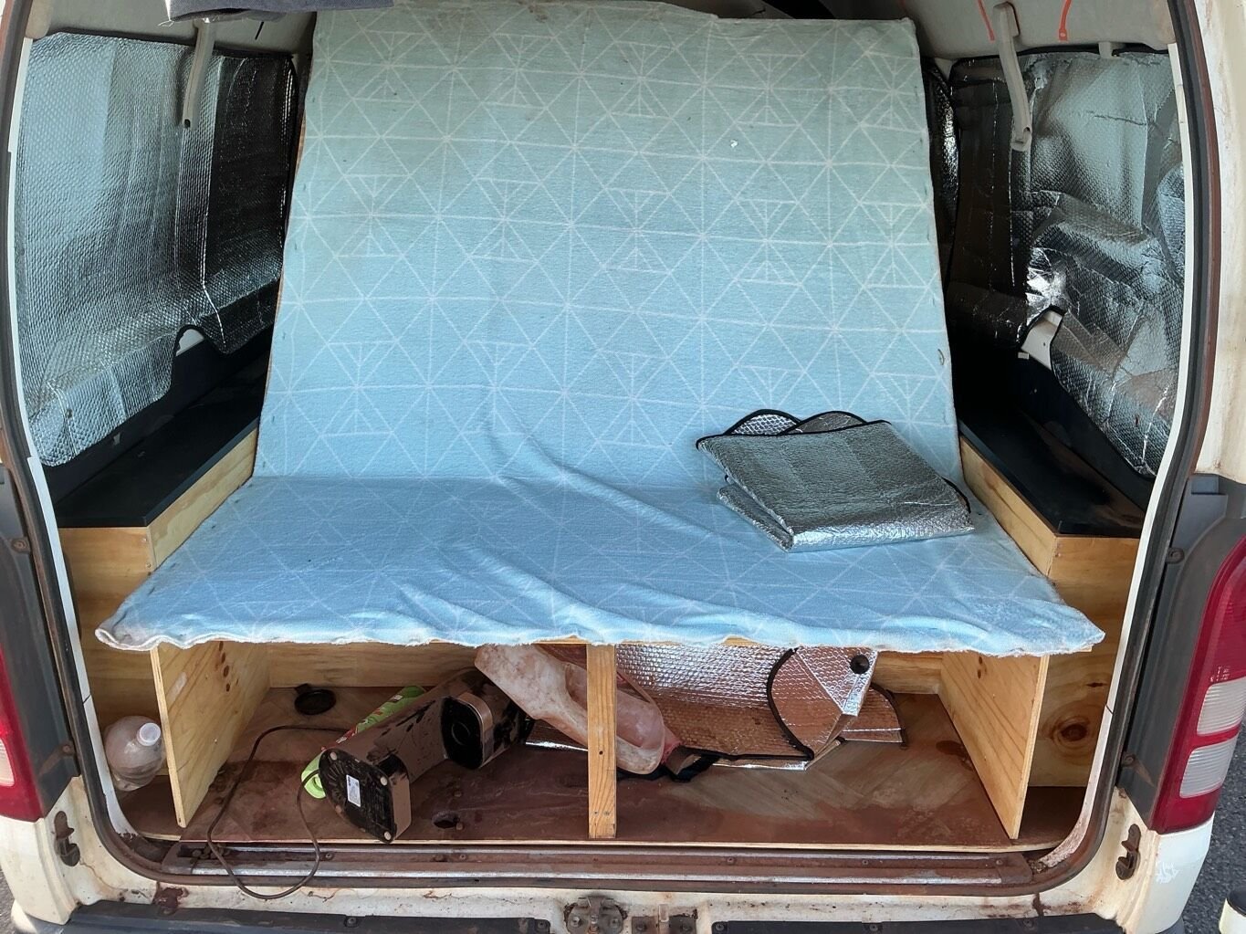 2015 Toyota Hiace Commuter H200