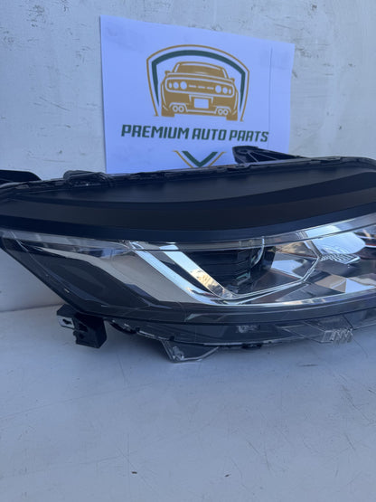 2023   Right Headlight
