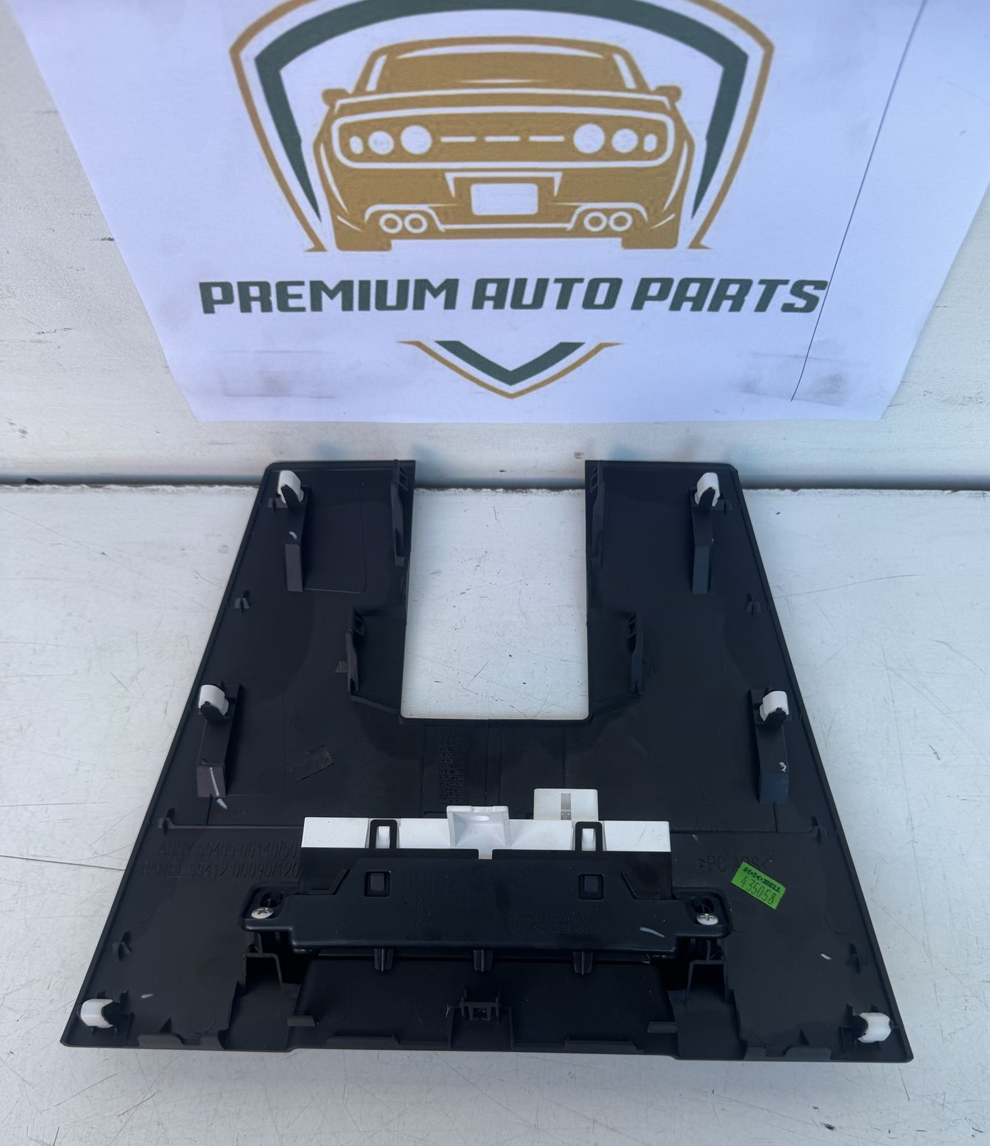 2015  XV50 Dash Top Centre Panel