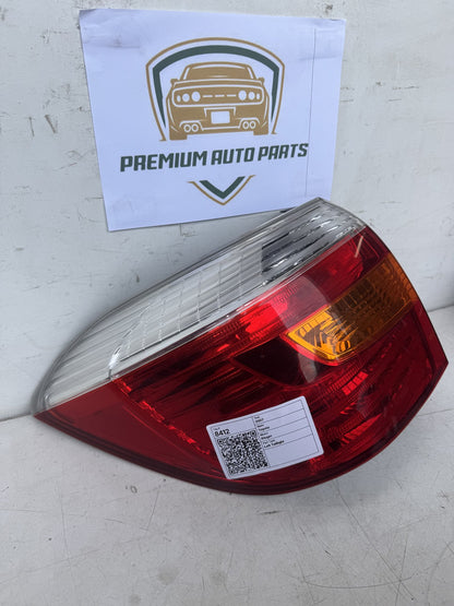 2007  U40 Left Taillight