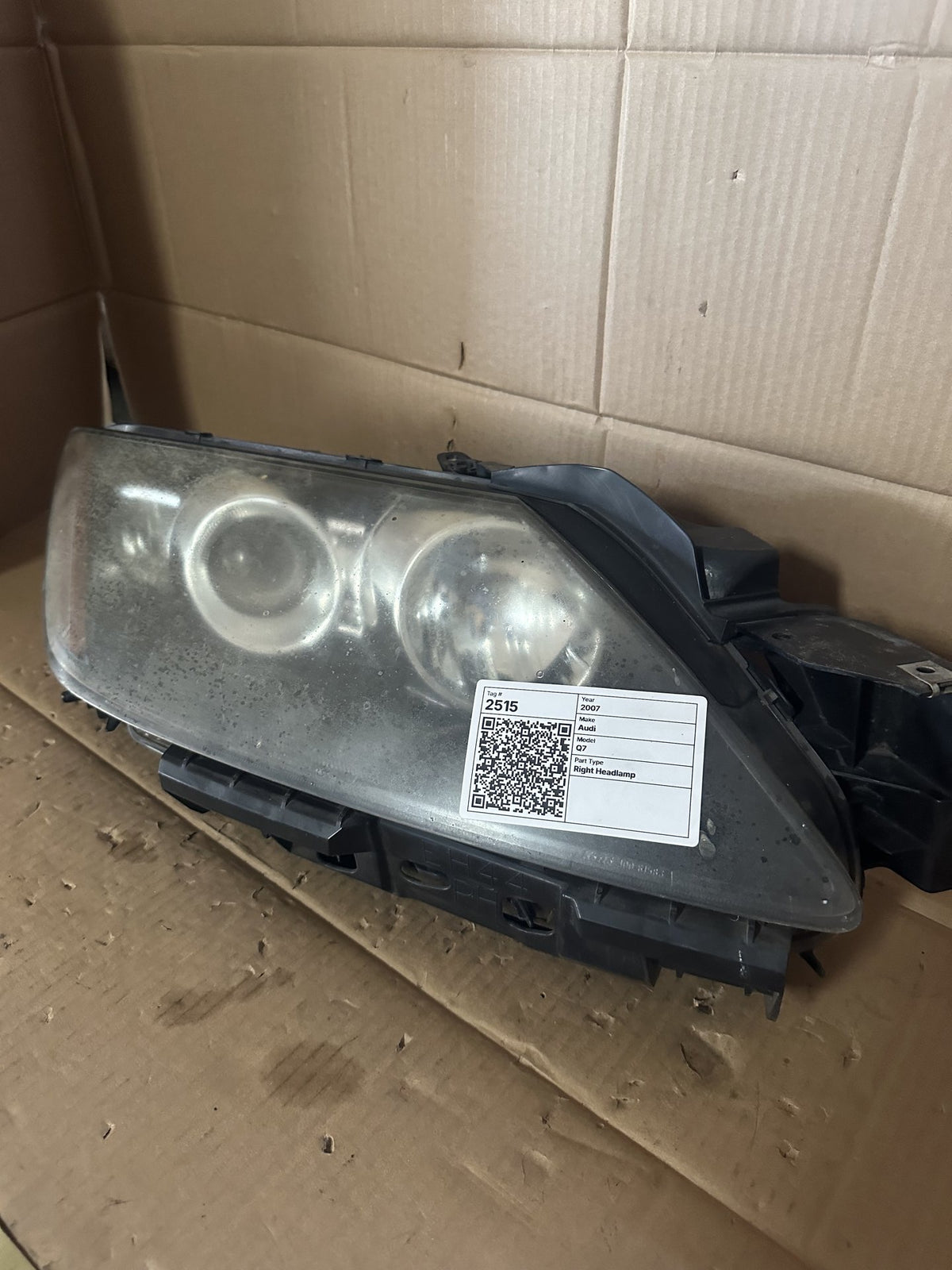 2007 Audi Q7 Station Wagon Right Headlight 100-41025