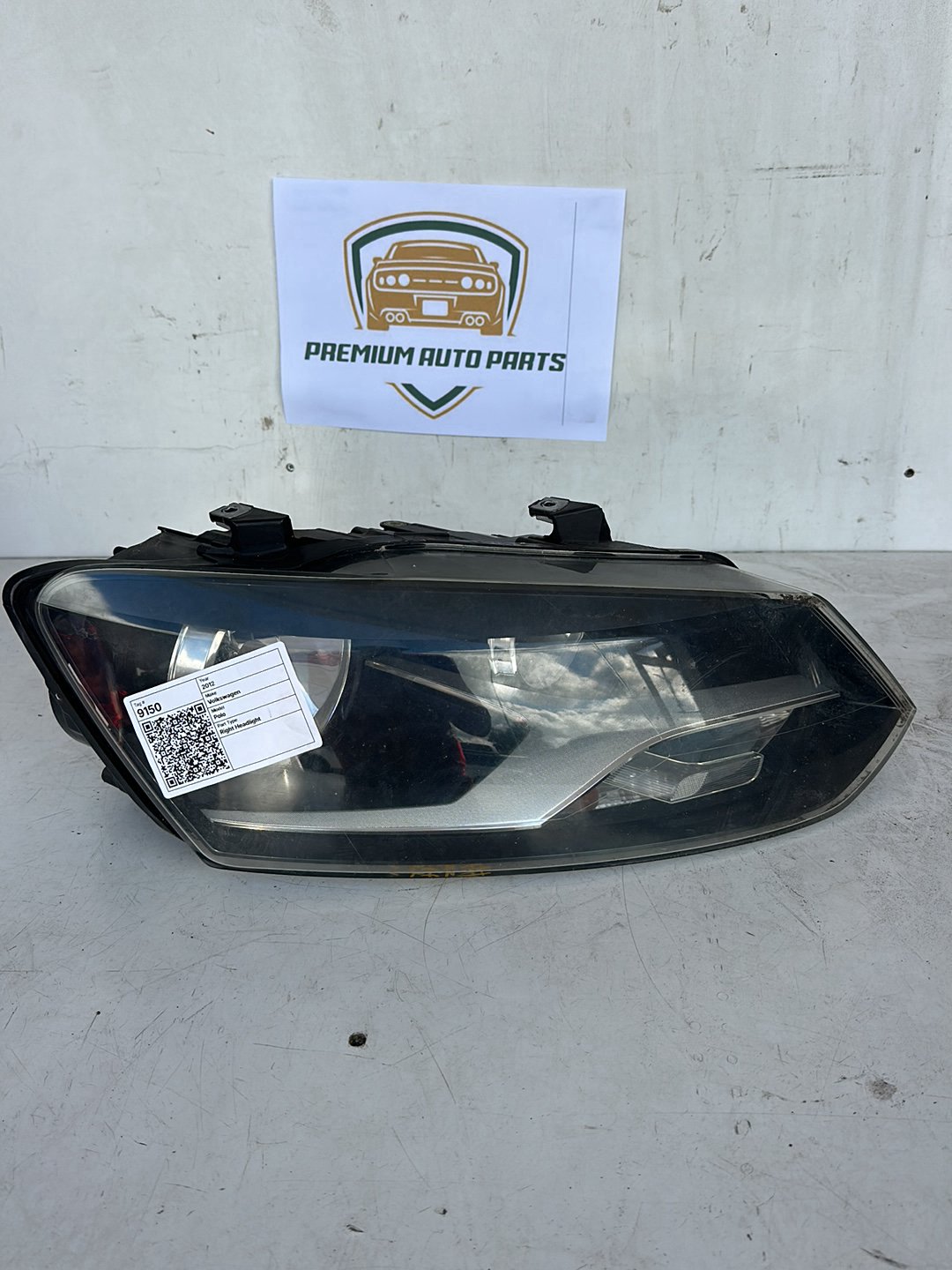 2012 Volkswagen Polo Hatchback Right Headlight