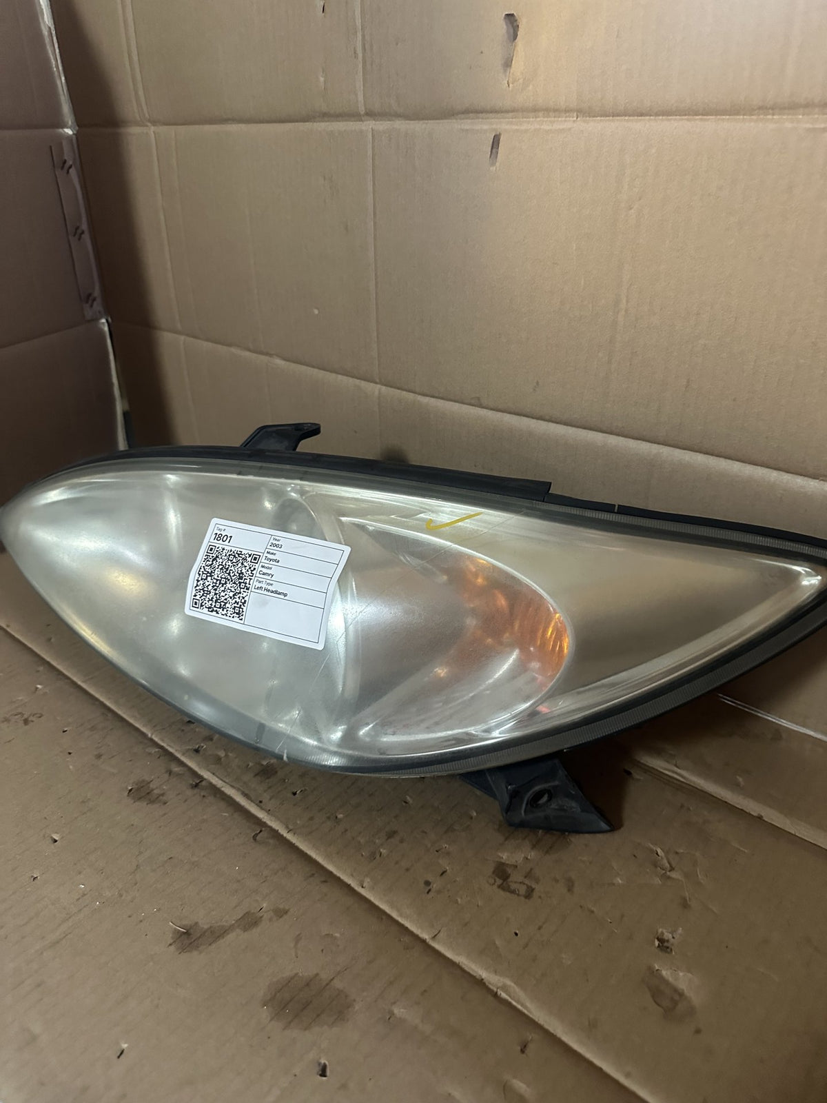 2003 Toyota Camry V30 - Left Headlight