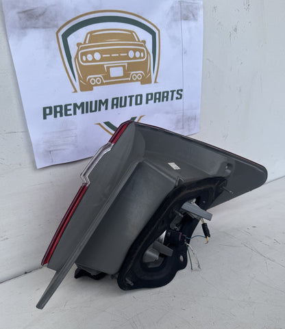 2016   Left Taillight