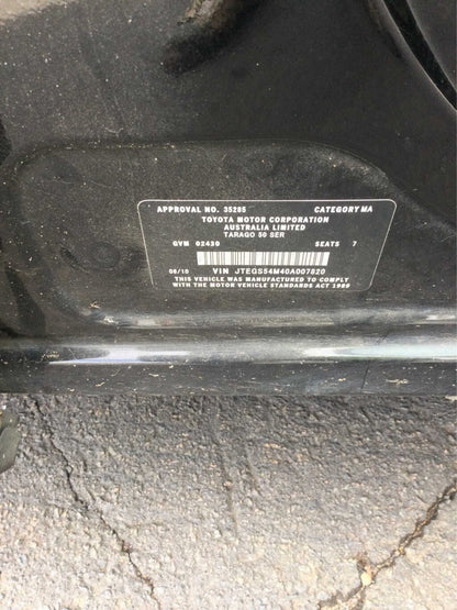 2010 Toyota Tarago R50