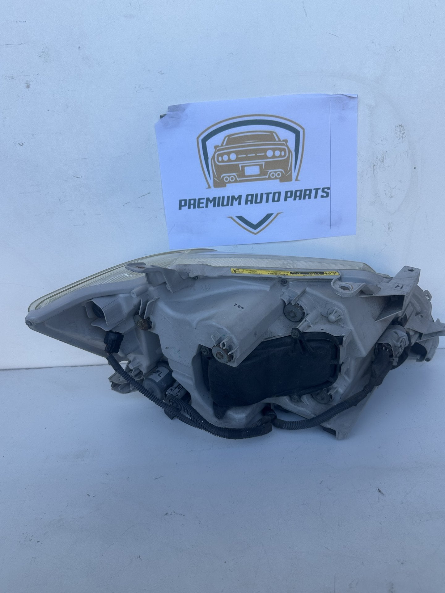 2007  V40 Left Headlight