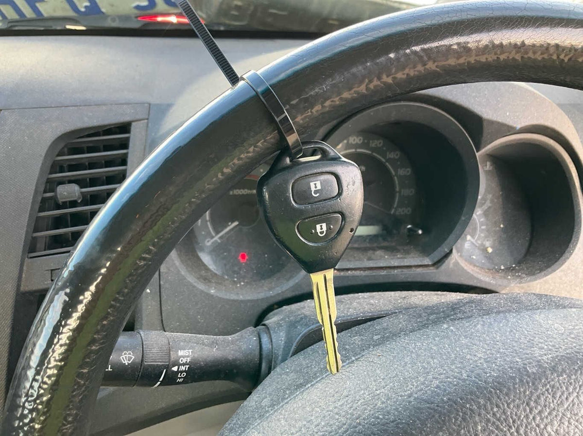 2011 Toyota Hilux SR