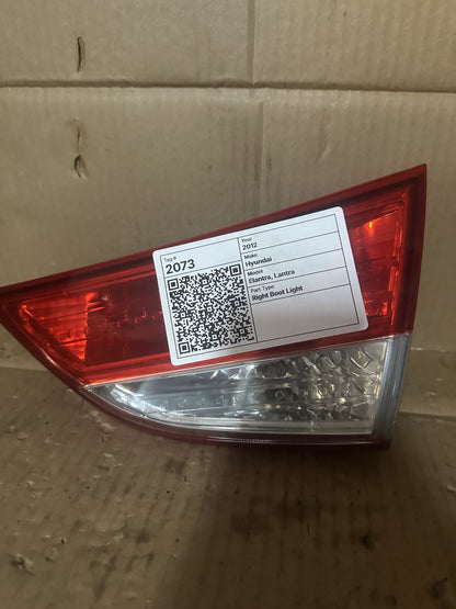 2012 Hyundai Elantra - Right Boot Light