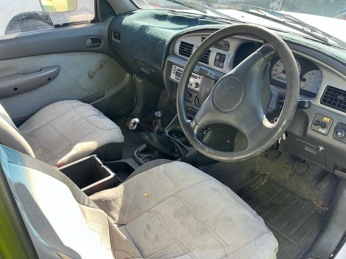 2005 Ford Courier PH