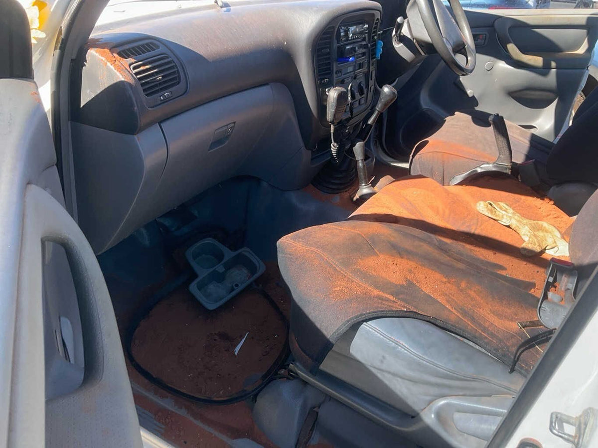 2001 Toyota Land Cruiser J100