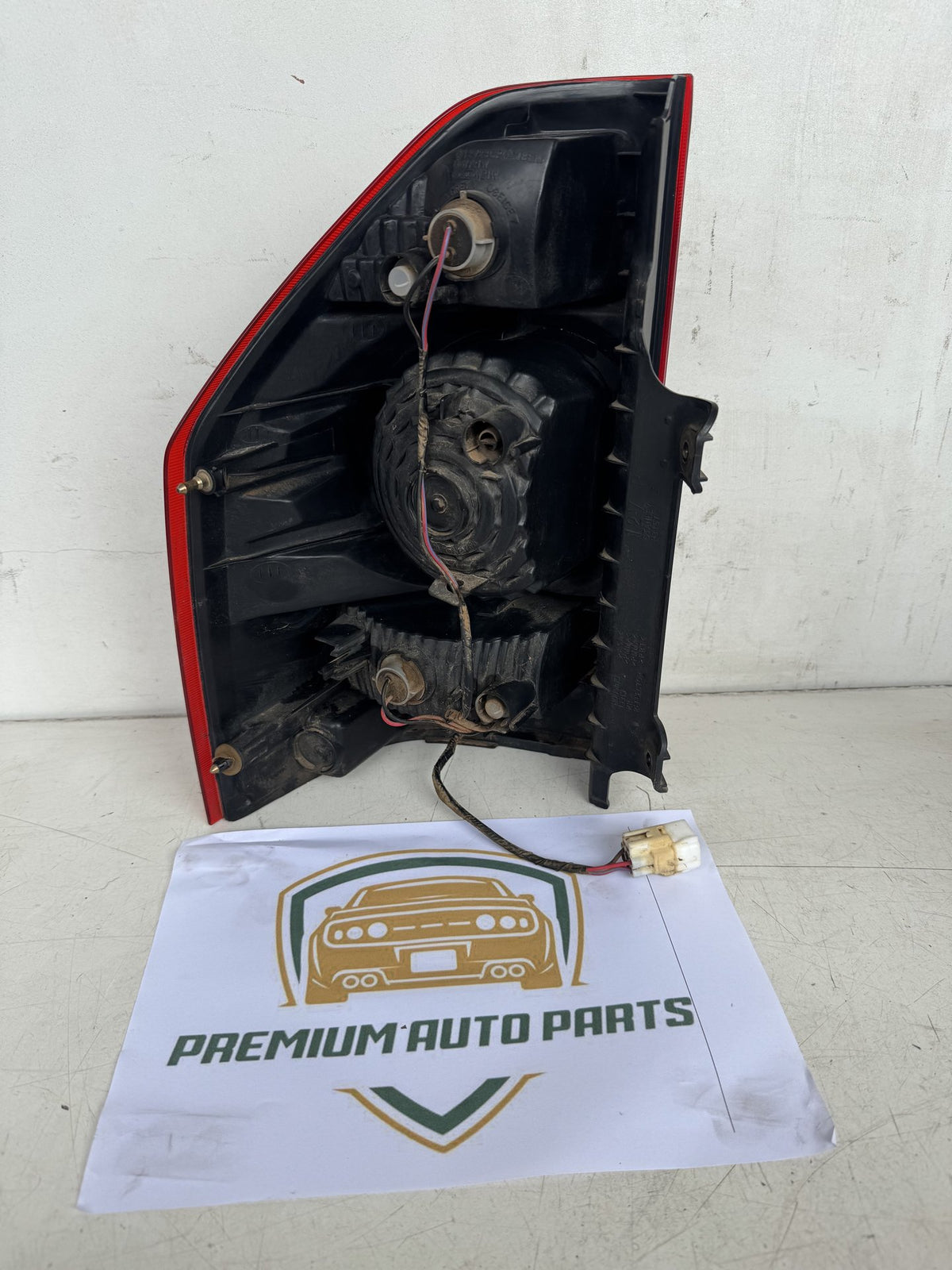 2004 Mitsubishi Pajero NP Station Wagon Right Taillight