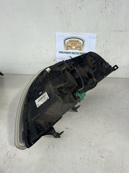 2016 Renault Master Cargo Van Left Headlight