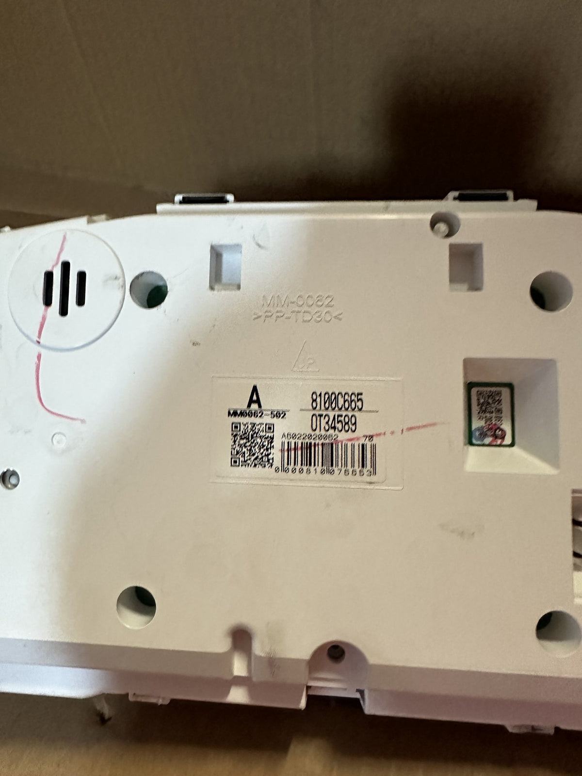 2004-2005 BMW 318i E46 Unknown Instrument Cluster 8100C666