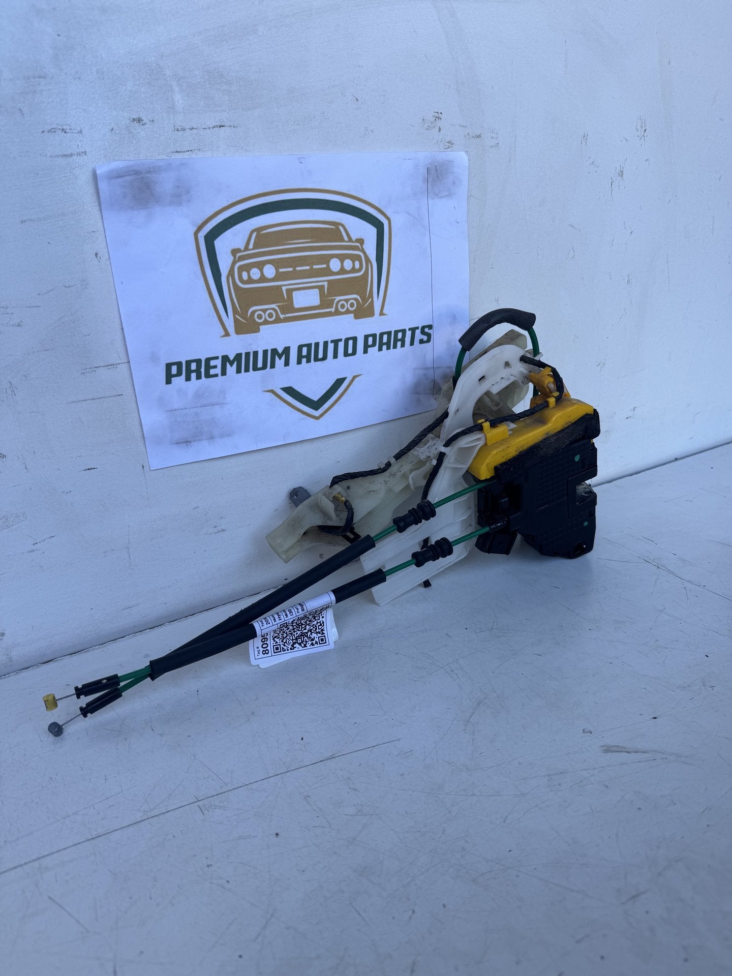 2014  GD Right Front Lock Actuator