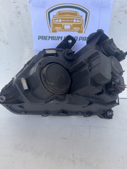 2016  2H Right Headlight