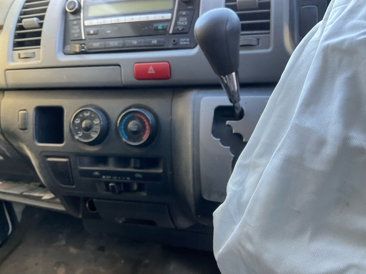 2011 Toyota Hiace H200