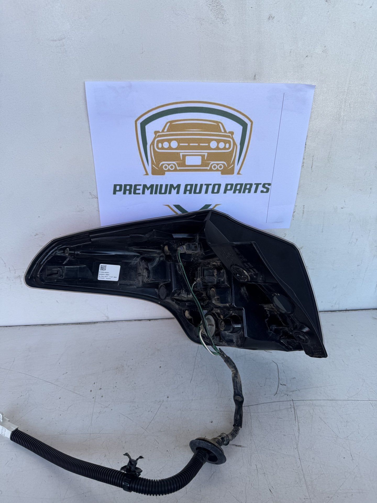 2017 Toyota RAV4 Station Wagon Right Taillight