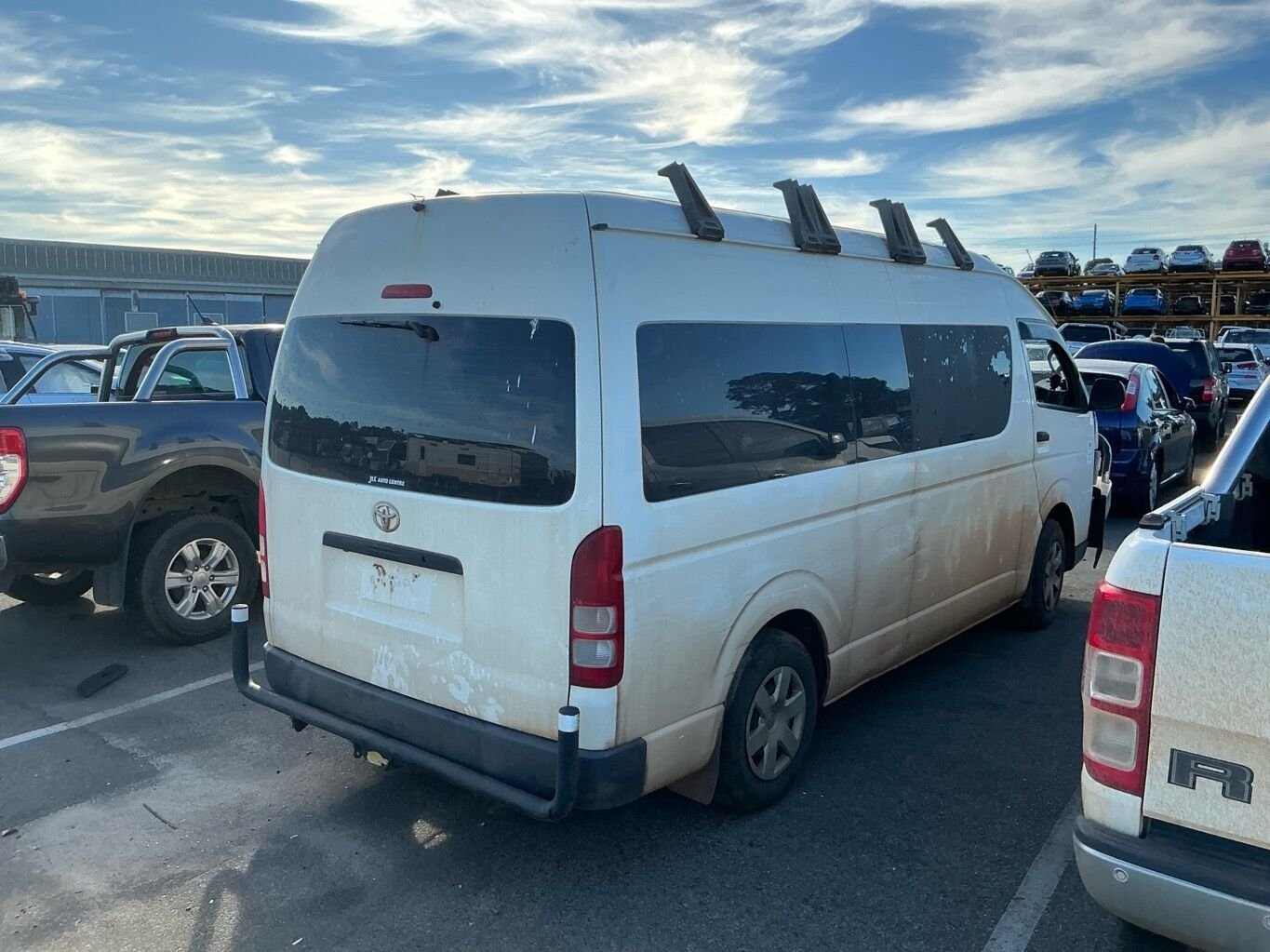 2015 Toyota Hiace Commuter H200