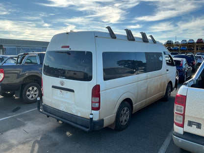 2015 Toyota Hiace Commuter H200