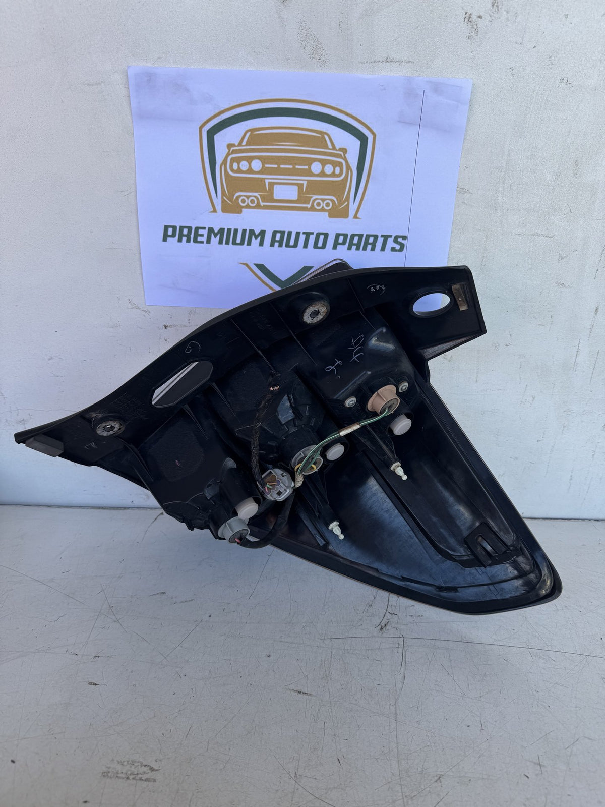 2011 Subaru Forester Left Taillight