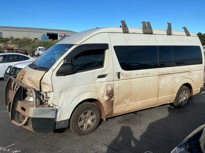 2015 Toyota Hiace Commuter H200