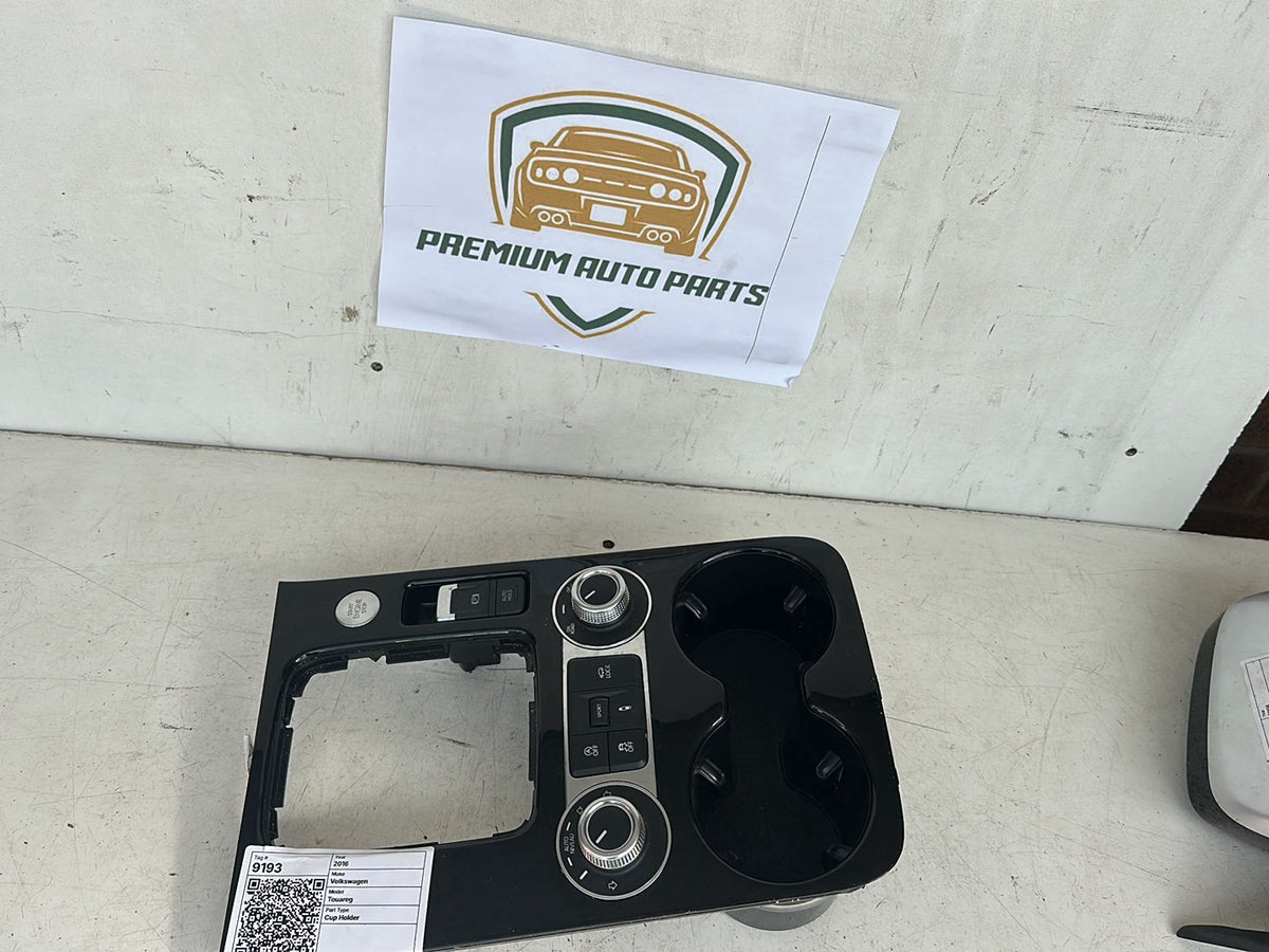 2016 Volkswagen Touareg Station Wagon Cup Holder