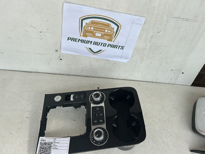2016 Volkswagen Touareg Station Wagon Cup Holder
