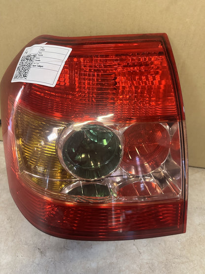 2004 Toyota Corolla - Right Taillight