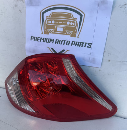 2006   Right Taillight
