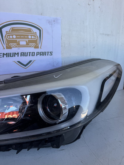 2017 Kia Cerato YD Hatchback Left Headlight