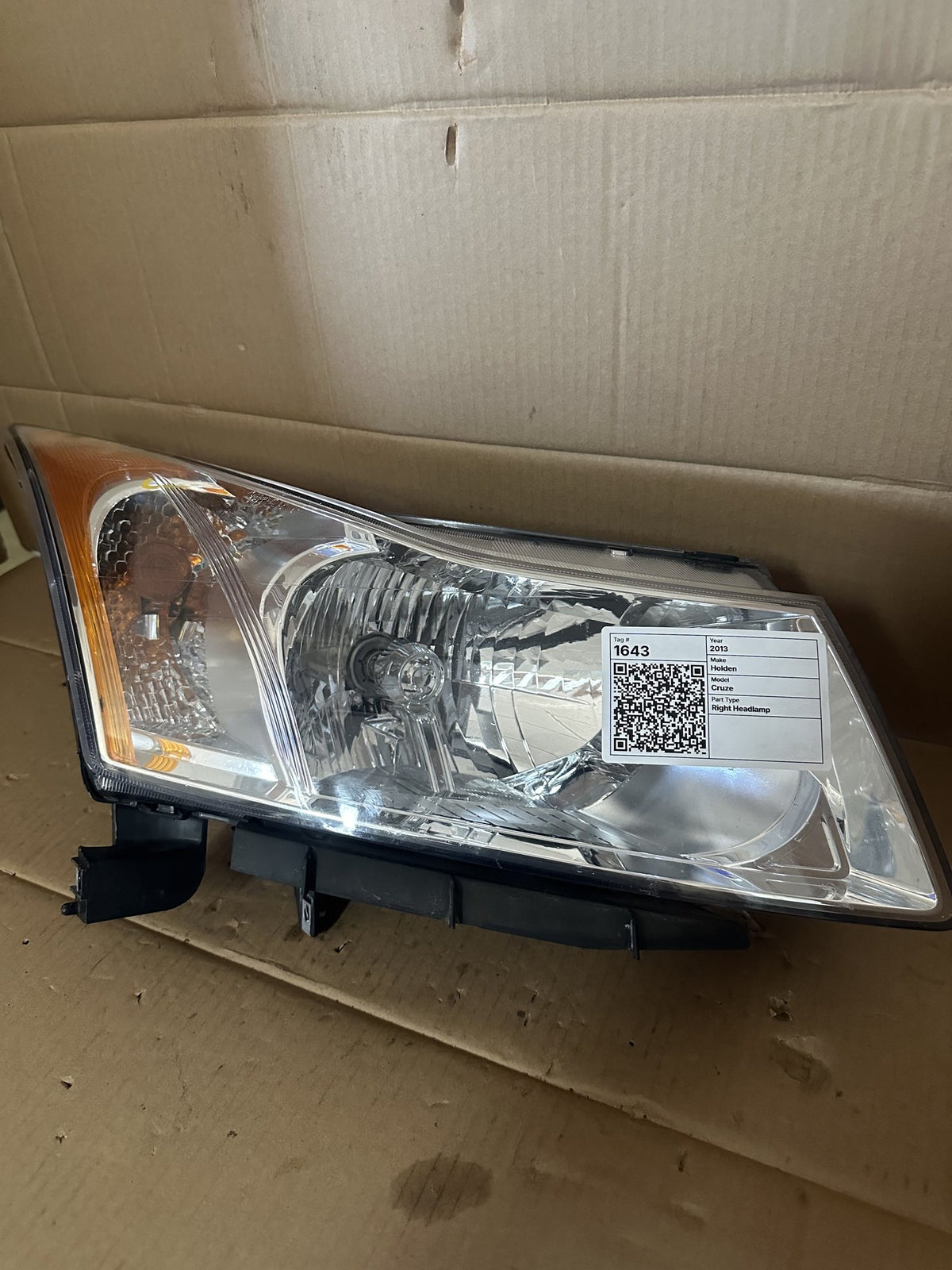 2013 Holden Cruze JH Station Wagon Right Headlight