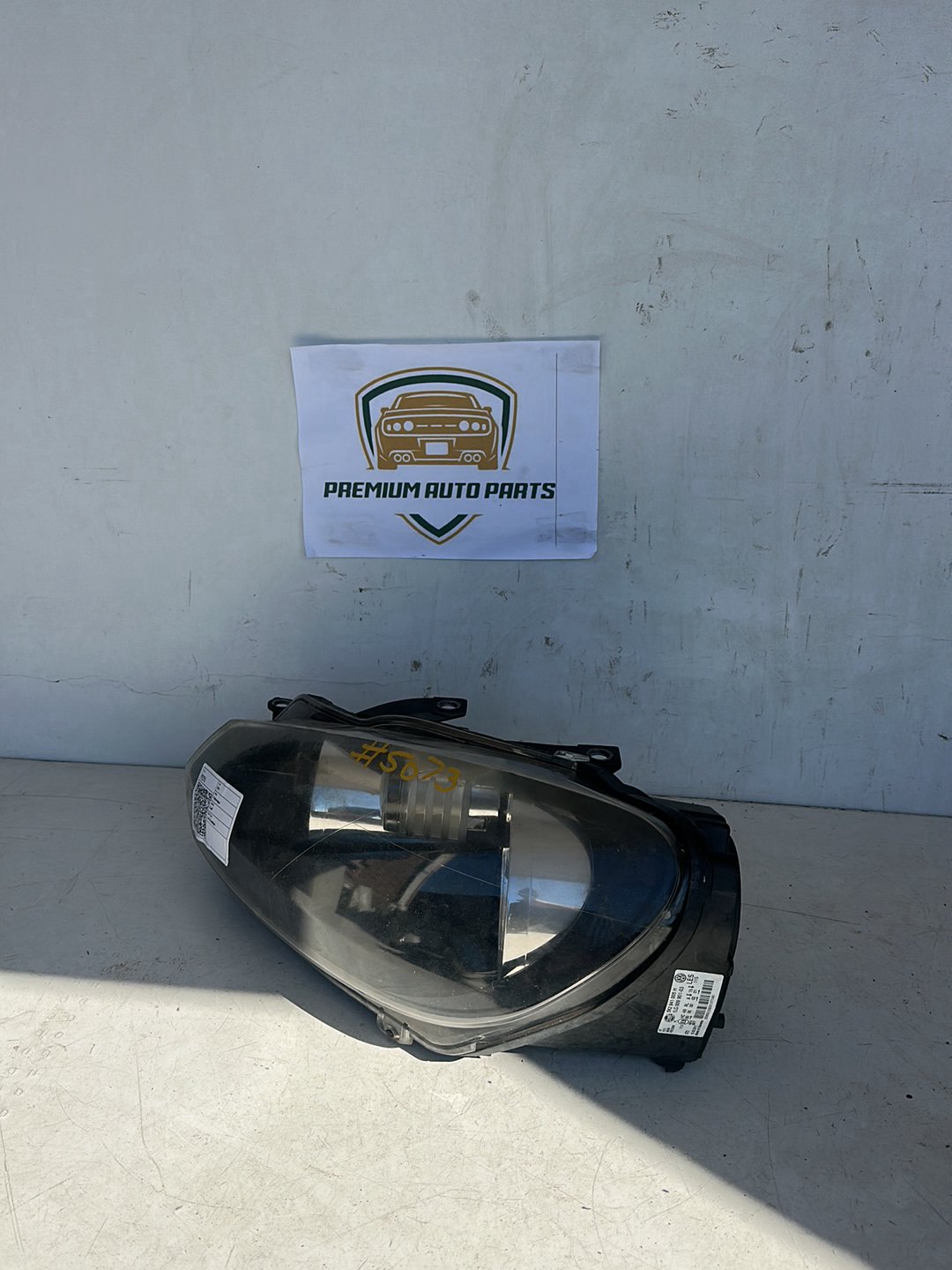 2011 Volkswagen Golf MK6 - 5K Hatchback Left Headlight