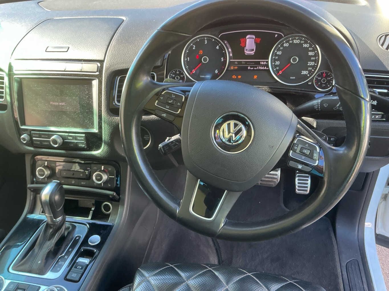 2017 Volkswagen Touareg MK2- 7P